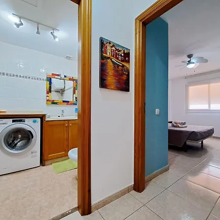 Casa Mamu, Terrace, Wifi And Air Con كوراليهو