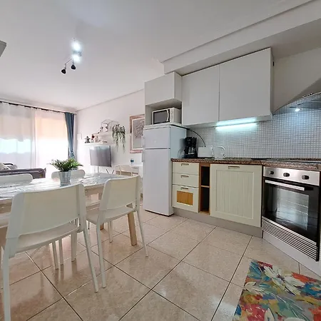 Casa Mamu, Terrace, Wifi And Air Con * كوراليهو